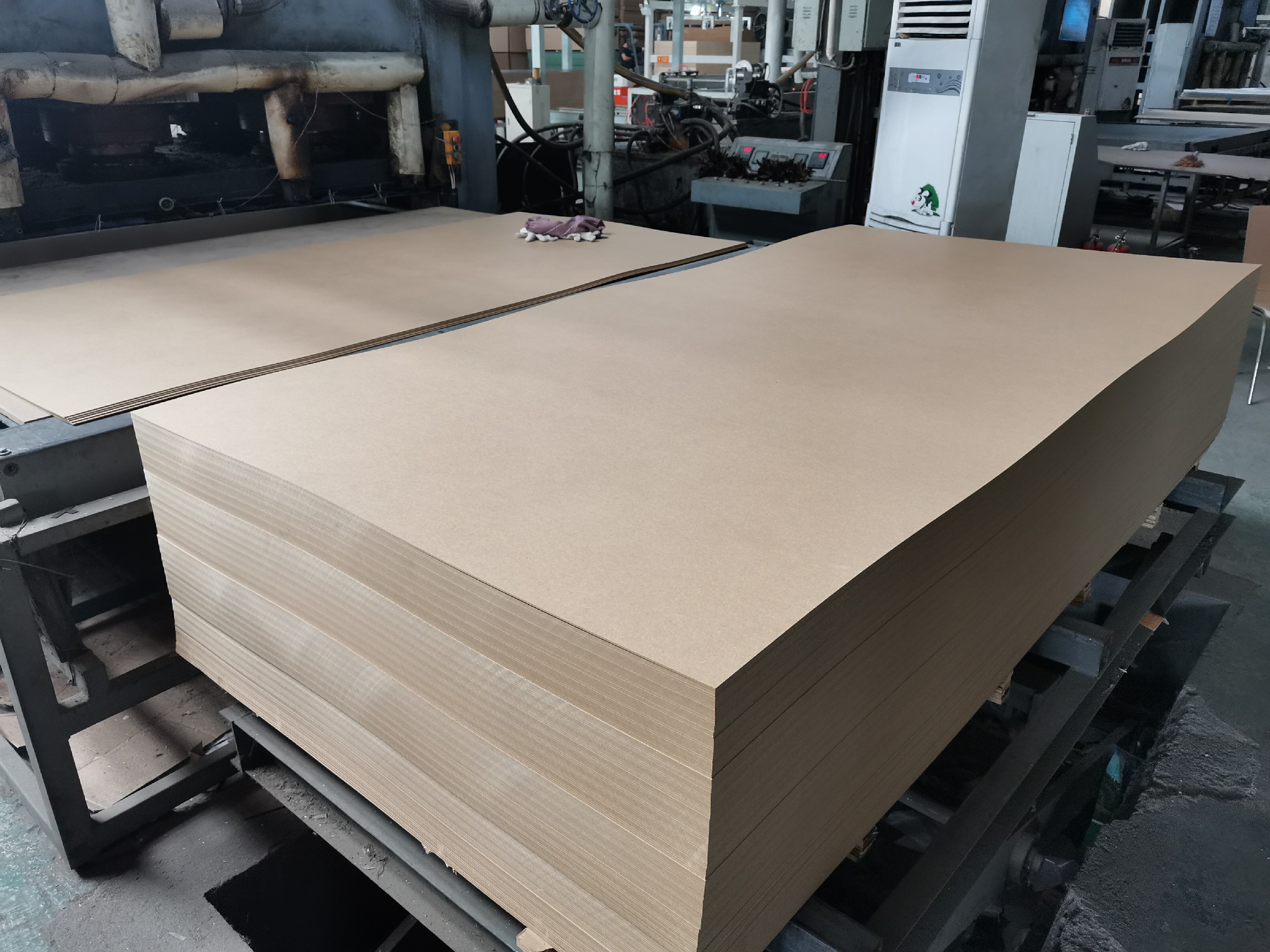 Medium density fiberboard