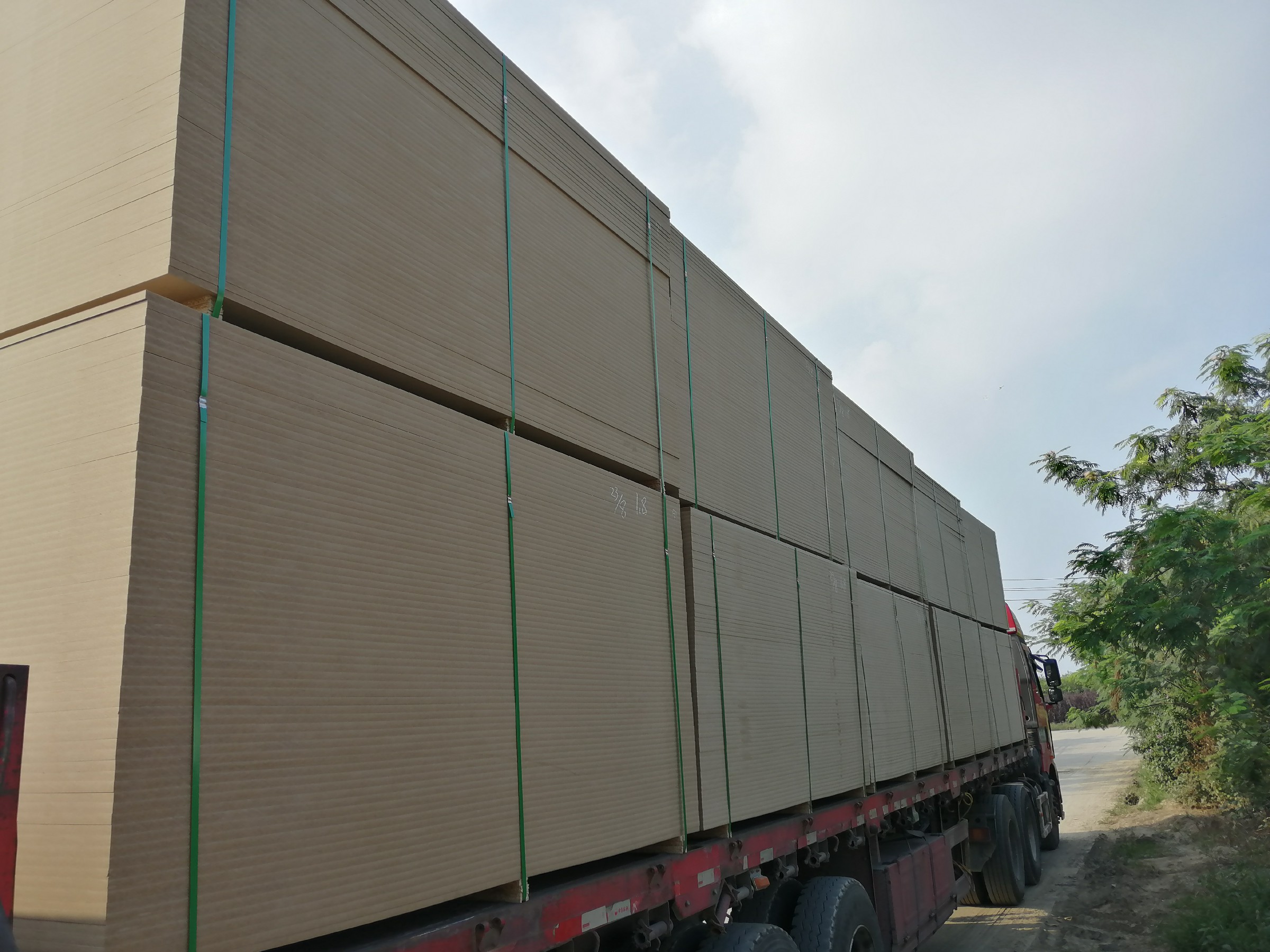 Medium density fiberboard