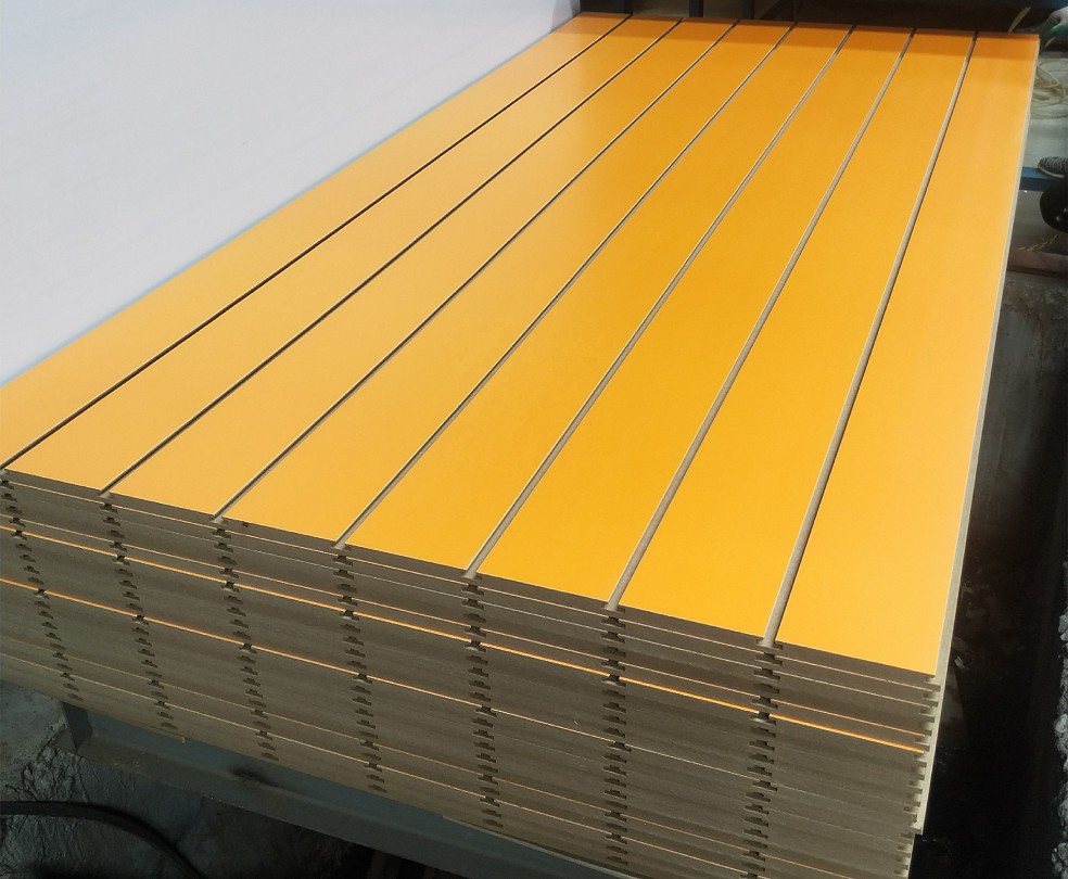 Slotted plate