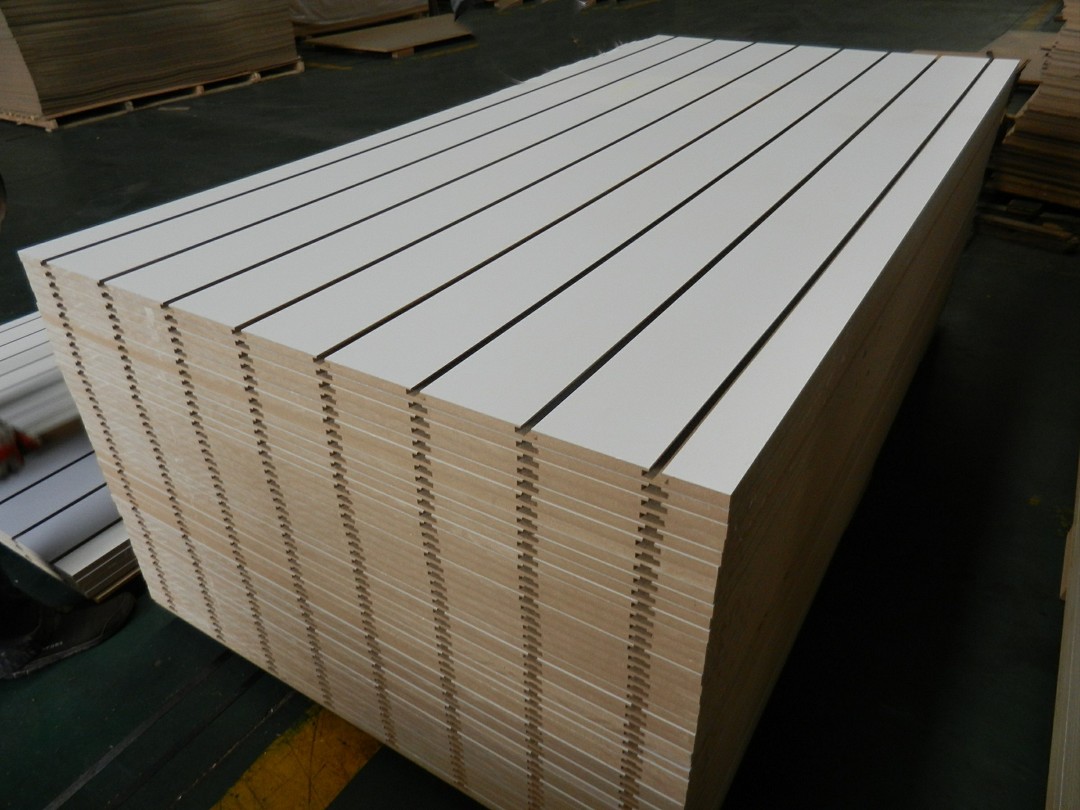 Slotted plate